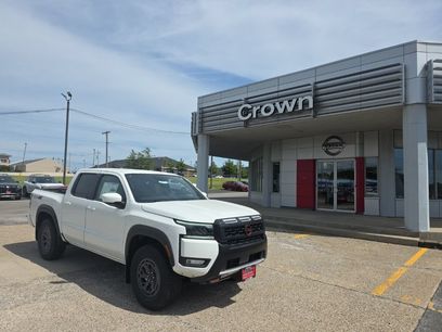 New 2026 Nissan Frontier PRO-4X w/ Tow Package