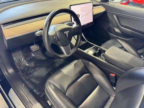 Used 2018 Tesla Model 3 Mid Range RWD image 8
