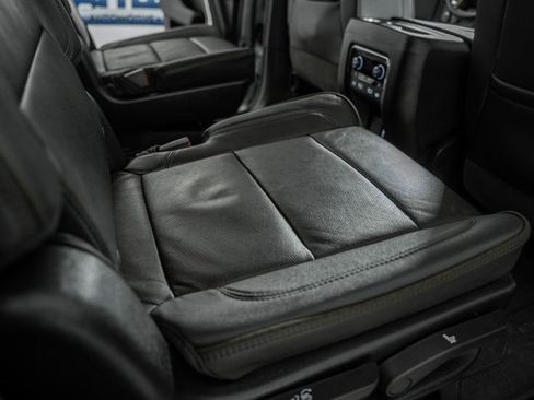 Used 2024 Chevrolet Tahoe High Country image 36