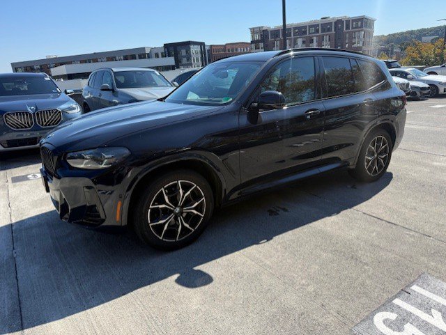Used 2024 BMW X3 xDrive30i w/ Premium Package AWD/4WD image 1