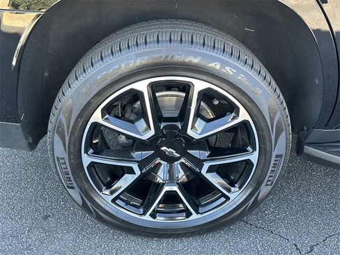 Used 2021 Chevrolet Tahoe RST image 18