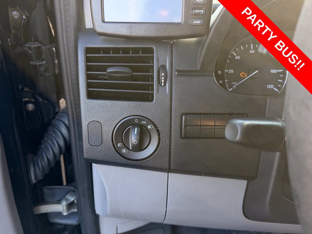 Used 2011 Mercedes-Benz Sprinter 2500 image 28