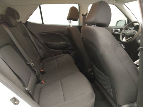 Used 2023 Hyundai Venue SE w/ Cargo Package image 19