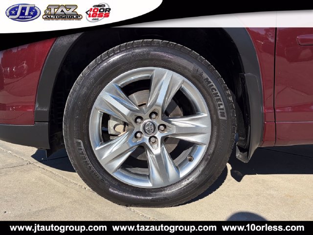Used 2018 Toyota Highlander Limited w/ Protection Package #3 AWD/4WD image 12