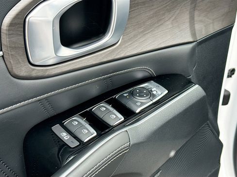 New 2026 Kia Sorento SX image 8