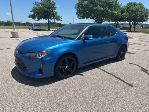 Used 2016 Scion tC FWD image 1