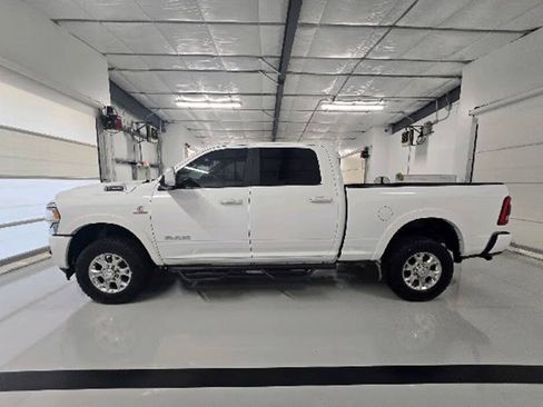 Used 2022 RAM 2500 Laramie AWD/4WD image 6