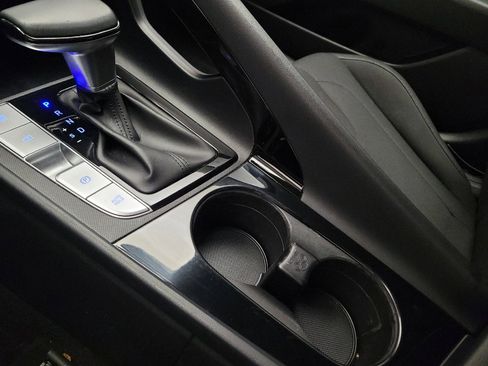 Used 2022 Hyundai Elantra SEL w/ Convenience Package FWD image 26