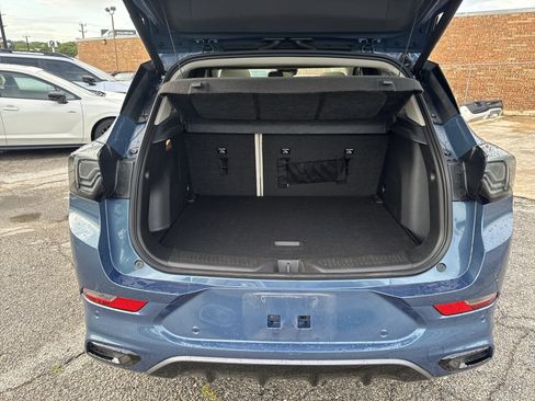 Used 2025 Buick Encore GX Avenir w/ Avenir Convenience Package FWD image 29