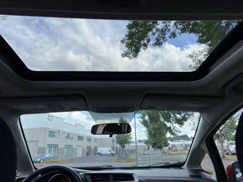 Used 2016 Honda Fit EX image 19