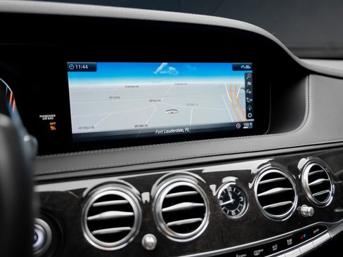 Used 2020 Mercedes-Benz S 450 Sedan image 47