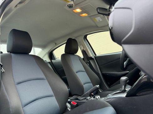 Used 2016 Scion iA image 10