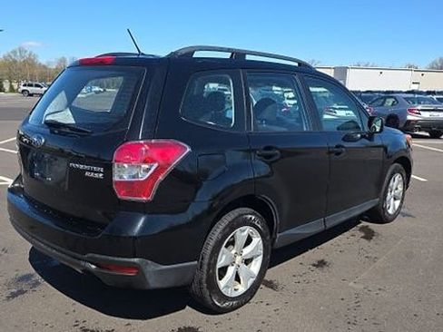 Used 2015 Subaru Forester 2.5i w/ Alloy Wheel Package image 4