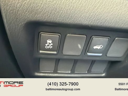 Used 2018 INFINITI QX60 3.5 Sport Utility 4D image 34