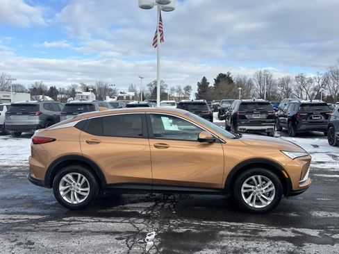 Used 2024 Buick Envista Preferred w/ Convenience I Package image 4