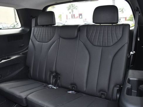 Used 2024 Hyundai Palisade Limited FWD image 26