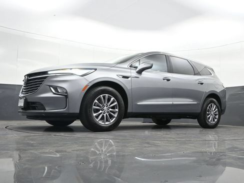 Used 2023 Buick Enclave Essence AWD/4WD image 31