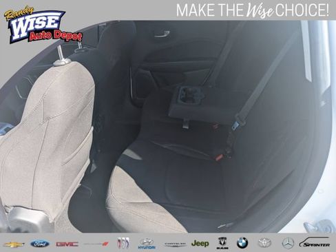 Used 2021 Jeep Compass Sport AWD/4WD image 19