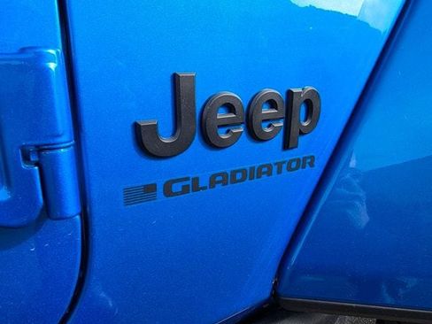 New 2026 Jeep Gladiator Sport AWD/4WD image 10