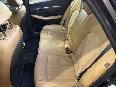 Used 2021 Hyundai Sonata Limited w/ Winter Weather Package FWD image 29