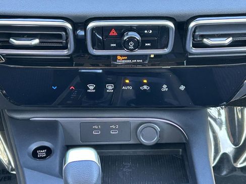 New 2026 Nissan Sentra SR w/ Floor Mat Package image 13