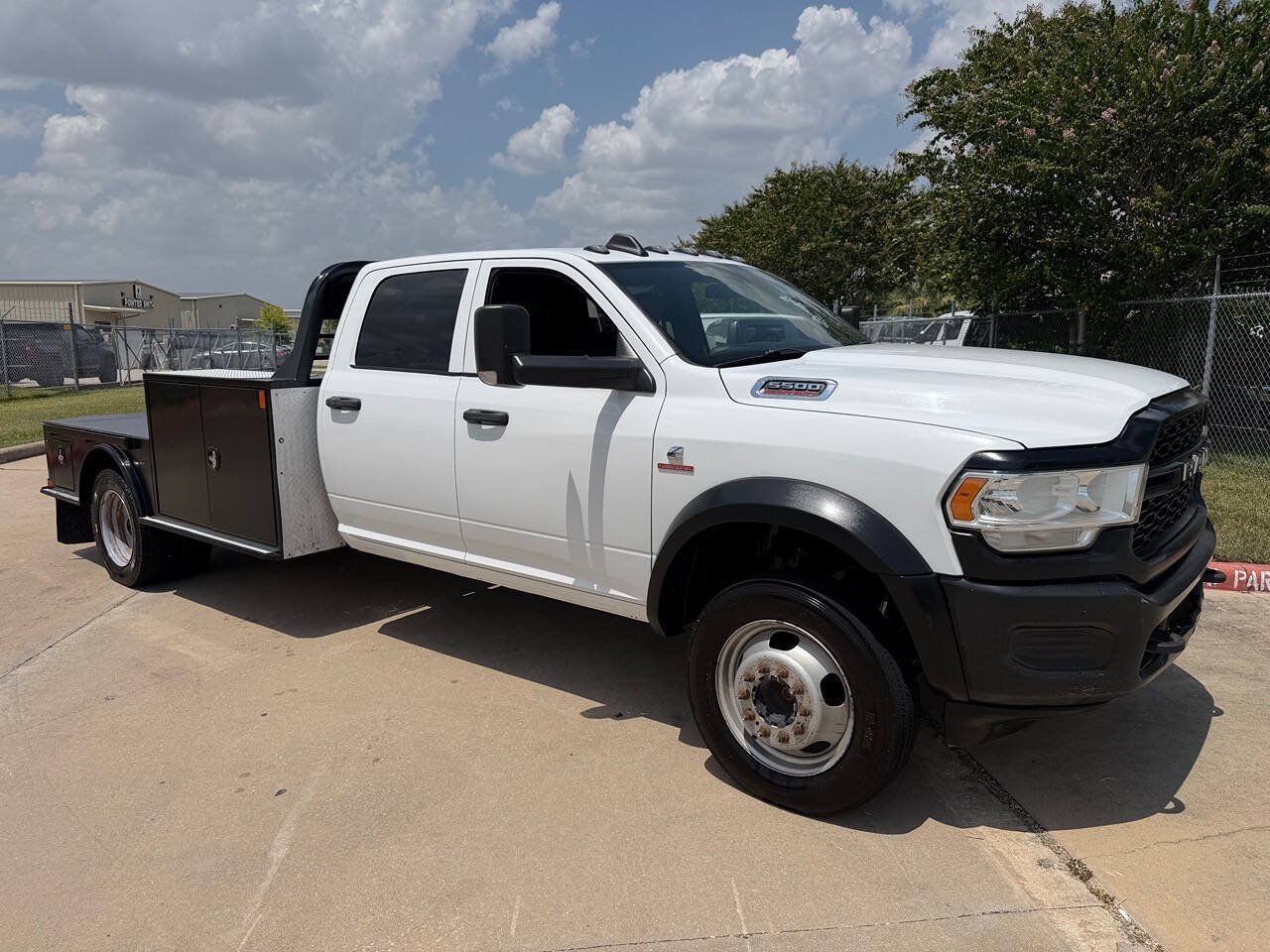 Used 2022 RAM 5500 Tradesman AWD/4WD image 11