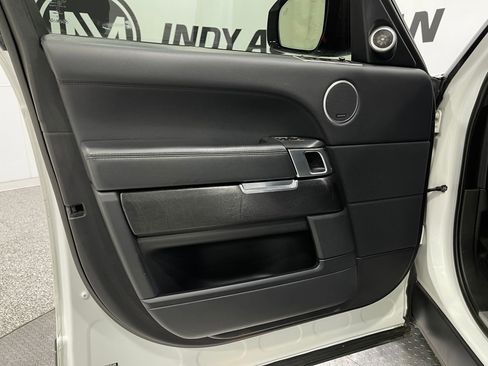 Used 2015 Land Rover Range Rover Supercharged image 14