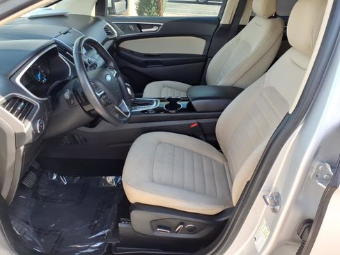 Used 2018 Ford Edge SEL image 18
