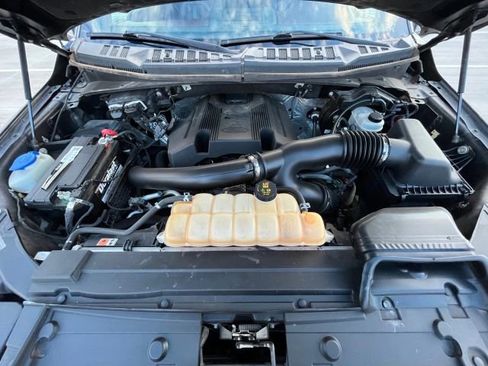 Used 2018 Ford F150 Platinum w/ Max Trailer Tow Package image 10