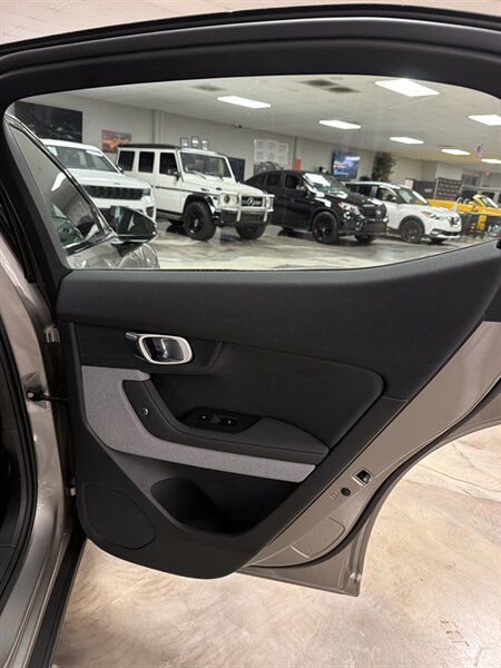 Used 2022 Polestar Polestar 2 w/ Plus Package AWD/4WD image 30