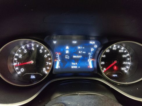 Used 2020 Jeep Compass Limited image 23