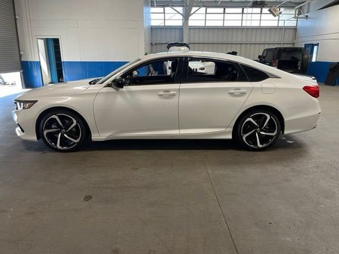 Used 2021 Honda Accord Sport image 6