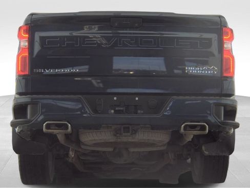 Used 2021 Chevrolet Silverado 1500 High Country w/ Safety Package II AWD/4WD image 8