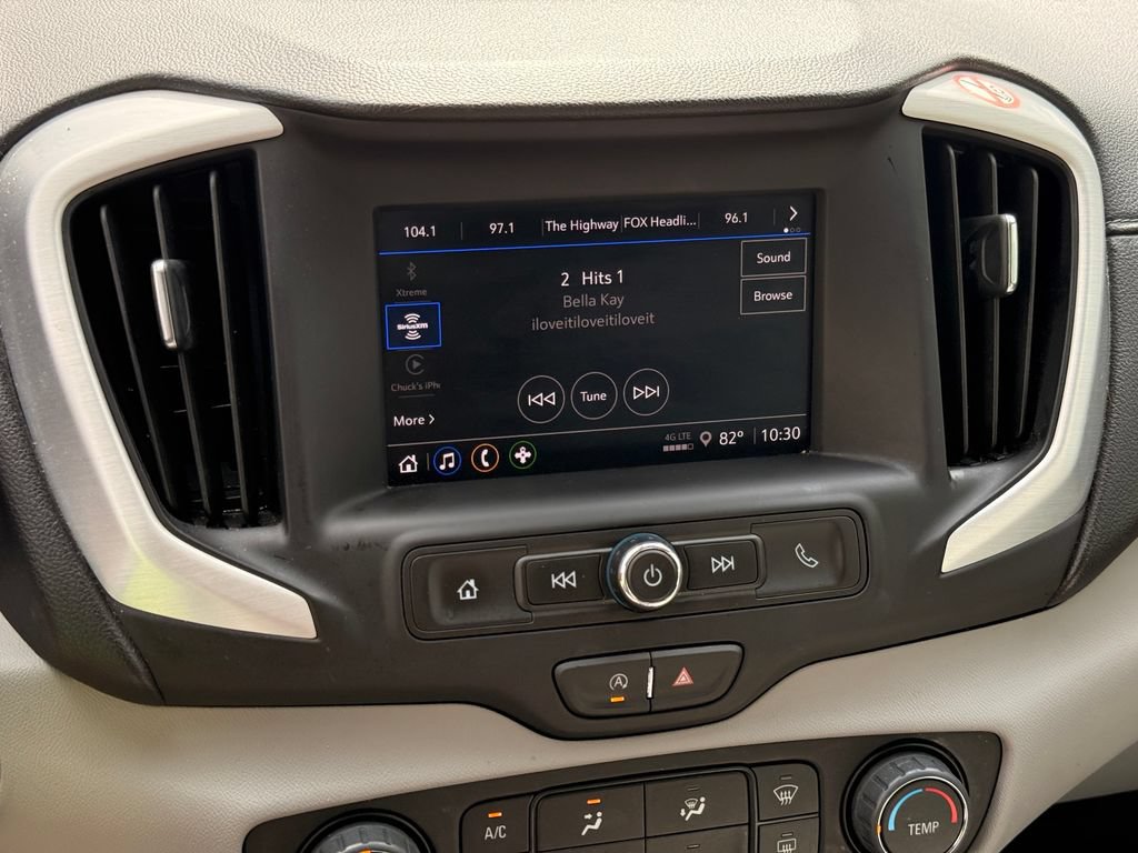 Used 2024 GMC Terrain SLE FWD image 17