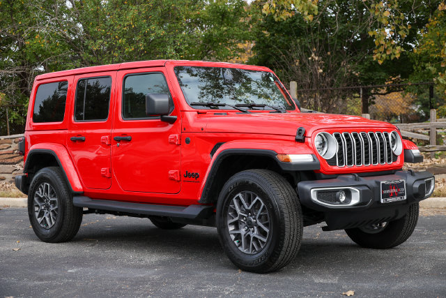 Used 2026 Jeep Wrangler Unlimited Sahara AWD/4WD image 17