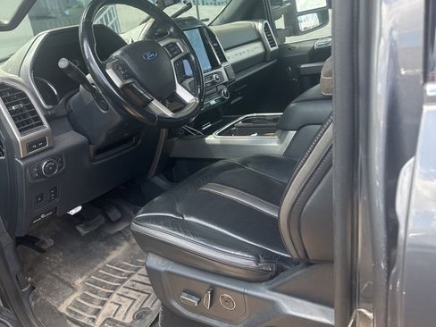 Used 2022 Ford F350 Platinum w/ FX4 Off-Road Package AWD/4WD image 10