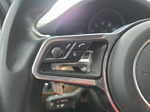 Used 2019 Porsche Macan image 17