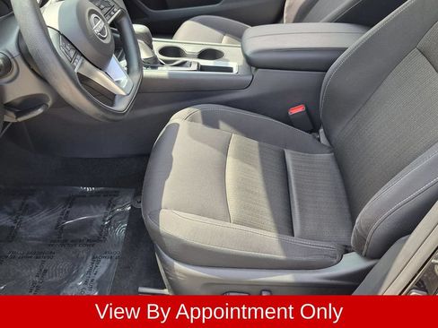 Used 2025 Nissan Altima 2.5 SV FWD image 24