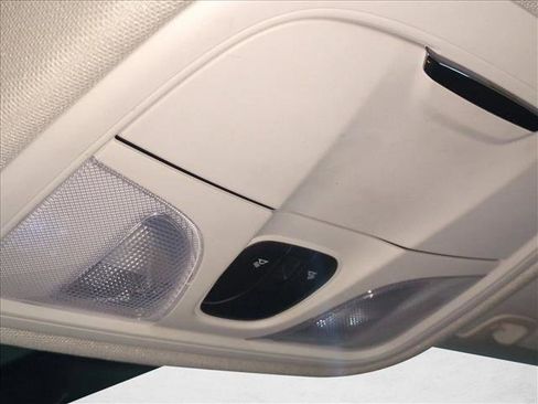 Used 2016 Chrysler 200 Limited w/ Convenience Group FWD image 19