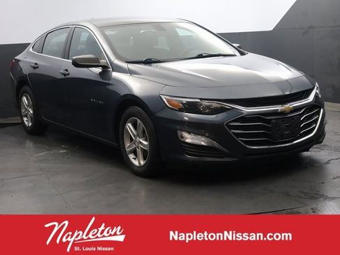 Used 2020 Chevrolet Malibu LS image 1