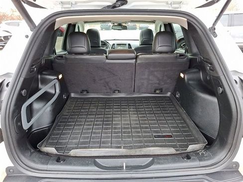 Used 2018 Jeep Cherokee Limited image 22