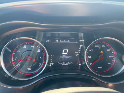 Used 2020 Dodge Charger SXT w/ Leather Interior Group RWD image 18