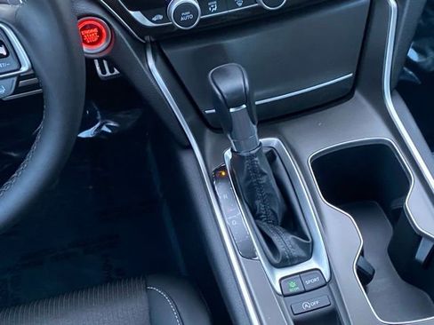 Certified 2022 Honda Accord Sport image 17