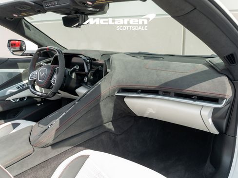 Used 2023 Chevrolet Corvette Z06 w/ Z07 Performance Package RWD image 18