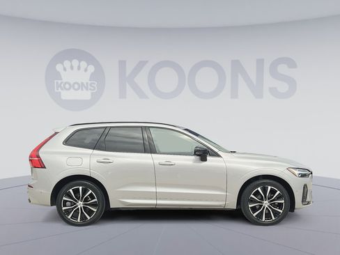 Certified 2023 Volvo XC60 B5 Plus w/ Climate Package AWD/4WD image 17