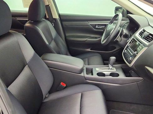 Used 2017 Nissan Altima 2.5 SR w/ Midnight Edition Package image 22