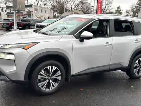 Certified 2022 Nissan Rogue SV w/ SV Premium Package image 3