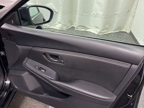 Used 2024 Nissan Sentra S FWD image 27