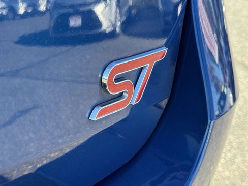 Used 2022 Ford Explorer ST w/ ST High-Performance Pack image 8