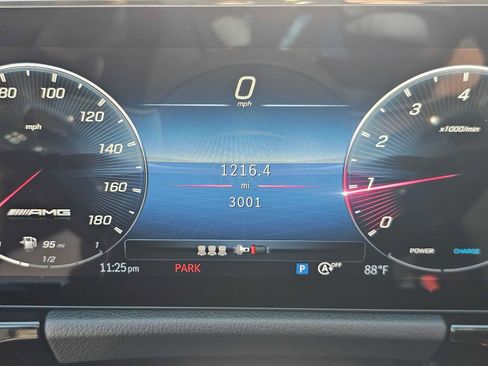 Used 2026 Mercedes-Benz GLA 35 AMG 4MATIC image 24